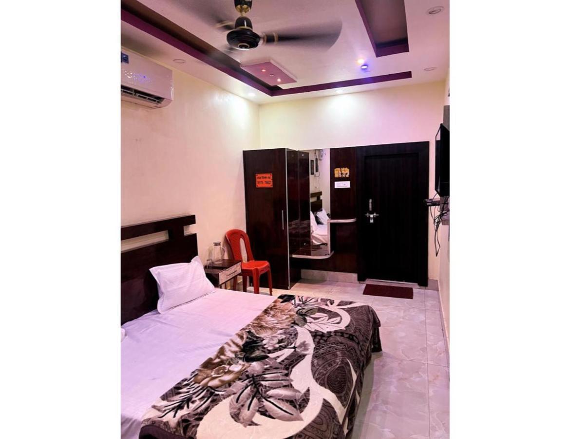 Hotel Preeti,Lalitpur Exteriör bild