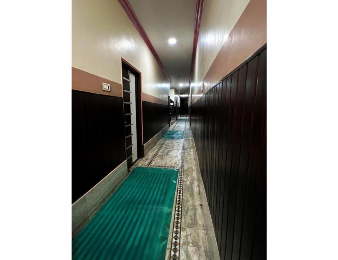 Hotel Preeti,Lalitpur Exteriör bild
